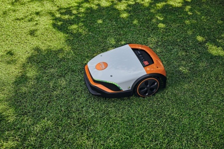 IMOW 5 ROBOT TONDEUSE STIHL