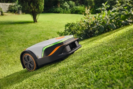 IMOW 5 ROBOT TONDEUSE STIHL